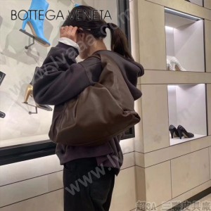 BV 6695-02 原單Bottega venet͎a͎最新款牛角包