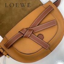 LOEWE 031-4  LOEWE 羅意威   gate Bumbag 馬鞍腰包胸包