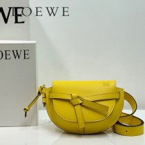 LOEWE 031-2  LOEWE 羅意威   gate Bumbag 馬鞍腰包胸包