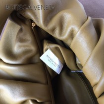 BV 6695-05 原單Bottega venet͎a͎最新款牛角包