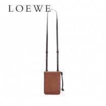 LOEWE 030 LOEWE 羅意威  gusset flat crossbody bag系列男裝包