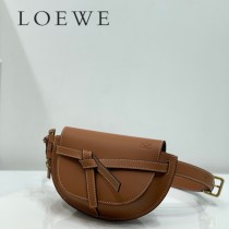LOEWE 031-6  LOEWE 羅意威   gate Bumbag 馬鞍腰包胸包