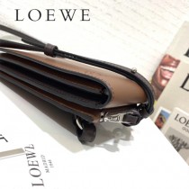 LOEWE 030-1 LOEWE 羅意威  gusset flat crossbody bag系列男裝包