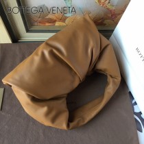 BV 6695-01 原單Bottega venet͎a͎最新款牛角包