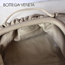 BV  9872S-04 原單早秋THE POUCH系列雲朵包