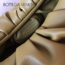 BV 6695-05 原單Bottega venet͎a͎最新款牛角包