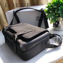 LOEWE 036   羅意威  military messenger XS小號郵差包