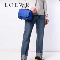 LOEWE 036-1   羅意威  military messenger XS小號郵差包