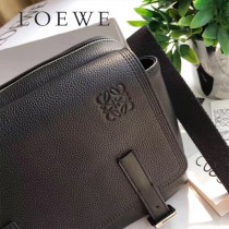 LOEWE 036   羅意威  military messenger XS小號郵差包