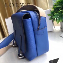 LOEWE 036-1   羅意威  military messenger XS小號郵差包