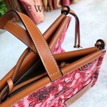 LOEWE 035  LOEWE 羅意威  lbiza限量系列cushion tote bag購物袋