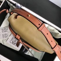 LOEWE 039-3  羅意威  秋冬全新Gate手袋原單馬鞍包