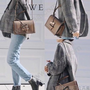 LOEWE 037-3 羅意威  Barcelona  bag 原單 秋冬新款3角包