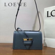 LOEWE 037 羅意威  Barcelona  bag 原單 秋冬新款3角包