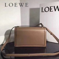 LOEWE 037-3 羅意威  Barcelona  bag 原單 秋冬新款3角包