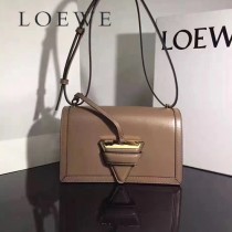 LOEWE 037-3 羅意威  Barcelona  bag 原單 秋冬新款3角包