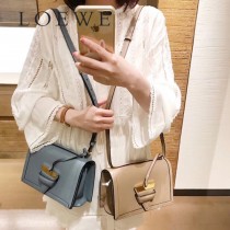 LOEWE 037 羅意威  Barcelona  bag 原單 秋冬新款3角包