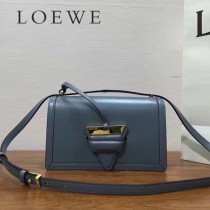 LOEWE 037 羅意威  Barcelona  bag 原單 秋冬新款3角包