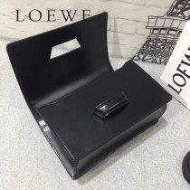 LOEWE 037-4 羅意威  Barcelona  bag 原單 秋冬新款3角包