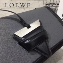 LOEWE 037-4 羅意威  Barcelona  bag 原單 秋冬新款3角包