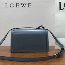 LOEWE 037 羅意威  Barcelona  bag 原單 秋冬新款3角包