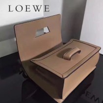 LOEWE 037-3 羅意威  Barcelona  bag 原單 秋冬新款3角包