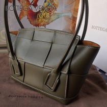 BV 9876-05 款Bottega Veneta 小號耳朵Arco 購物袋