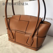 BV 9876-01 款Bottega Veneta 小號耳朵Arco 購物袋