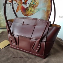 BV 9876-02 款Bottega Veneta 小號耳朵Arco 購物袋