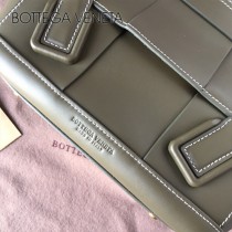 BV 9876-05 款Bottega Veneta 小號耳朵Arco 購物袋