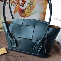 BV 9876-03 款Bottega Veneta 小號耳朵Arco 購物袋