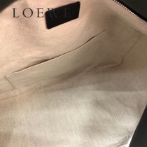 LOEWE 046-1  LOEWE  061607 羅意威  Puzzle 大号男士斜背包