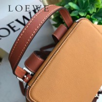 LOEWE 043-3 羅意威 Goya small backpack 進口平滑小牛皮 原單最新款雙肩背包