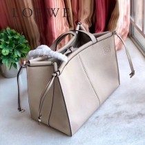 LOEWE 044-1  羅意威  lbiza限量系列cushion tote bag原單購物袋