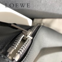 LOEWE 046-2  LOEWE  061607 羅意威  Puzzle 大号男士斜背包
