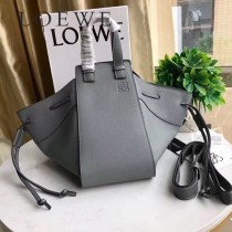 LOEWE 042-6  羅意威 中號hammock原單吊床包