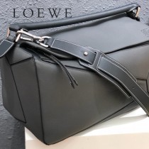 LOEWE 046-2  LOEWE  061607 羅意威  Puzzle 大号男士斜背包