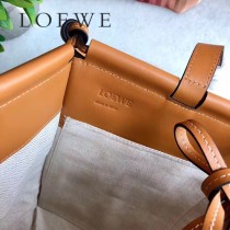 LOEWE 044  羅意威  lbiza限量系列cushion tote bag原單購物袋