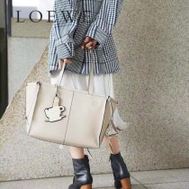 LOEWE 044-1  羅意威  lbiza限量系列cushion tote bag原單購物袋