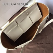 BV 9876 款Bottega Veneta 小號耳朵Arco 購物袋