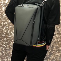 LOEWE 046-2  LOEWE  061607 羅意威  Puzzle 大号男士斜背包