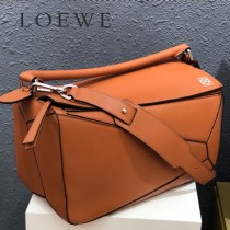 LOEWE 046  LOEWE  061607 羅意威  Puzzle 大号男士斜背包