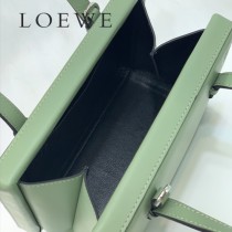 LOEWE 050-2 羅意威 全新postal手袋