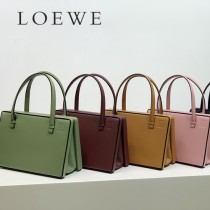 LOEWE 050-4 羅意威 全新postal手袋