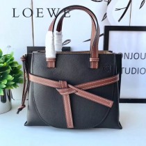 LOEWE 051-6  羅意威 新款手提馬鞍包