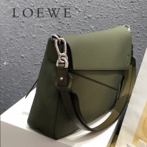 LOEWE 047  羅意威  Puzzle原單邮差包 专柜最新男款系列