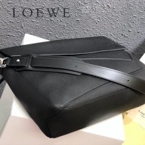 LOEWE 047-1  羅意威  Puzzle原單邮差包 专柜最新男款系列