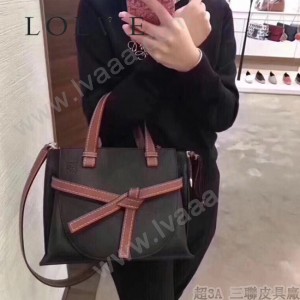 LOEWE 051-6  羅意威 新款手提馬鞍包