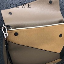 LOEWE 047-2  羅意威  Puzzle原單邮差包 专柜最新男款系列