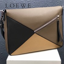 LOEWE 047-2  羅意威  Puzzle原單邮差包 专柜最新男款系列